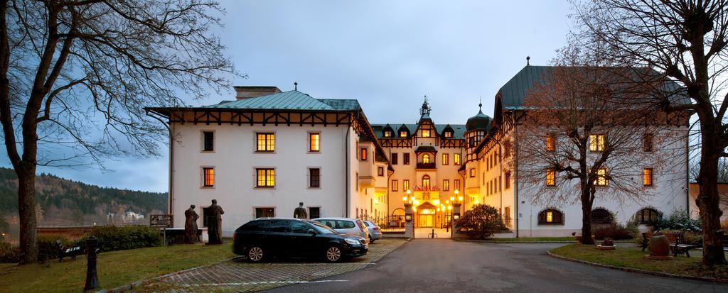 Chateau Monty Spa Resort Mariánské Lázně Exterior foto